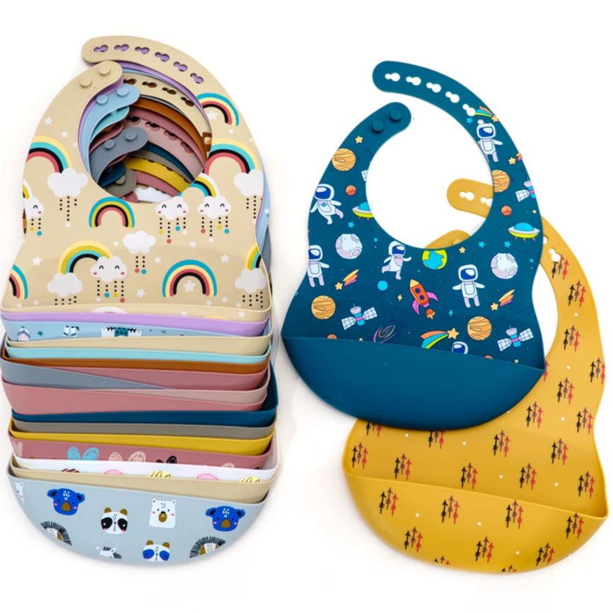 Fashionable Cartoon Printed Waterproof Soft Baby Silicone Bibs