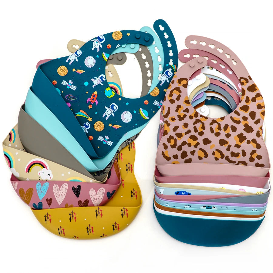 Fashionable Cartoon Printed Waterproof Soft Baby Silicone Bibs